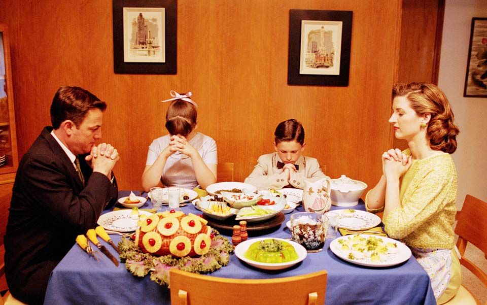 15 benefits from eating family meals together image